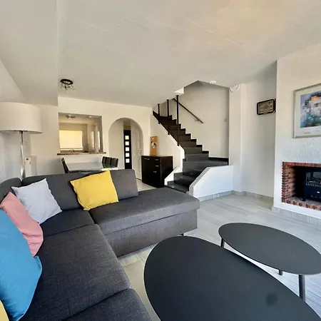 Holiday home Maison Proche Canaux Et